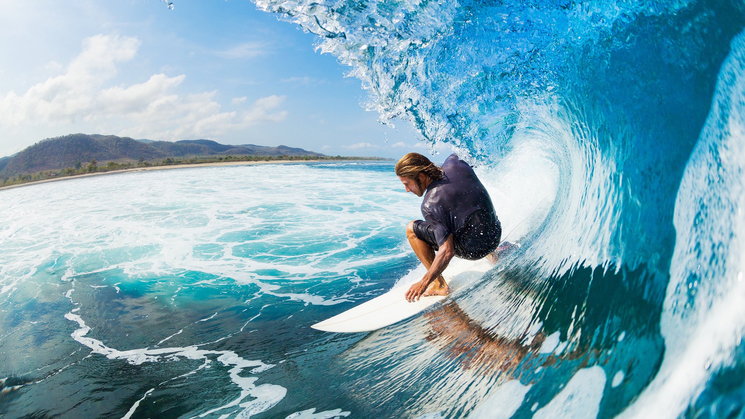 未来篮球场：全息投影与虚拟场景成新宠，未来篮球馆